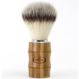 Pamatuf cu par sintetic si maner din lemn de bambus Omega 46831